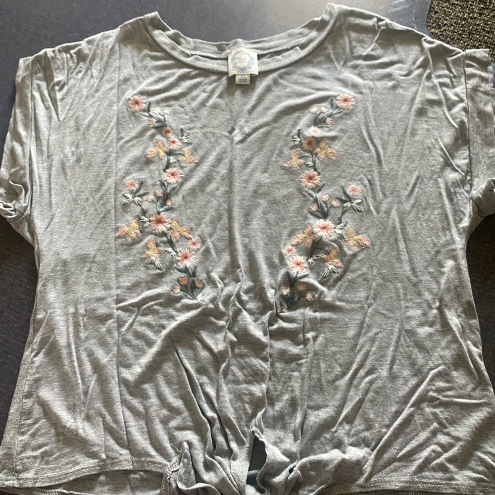 Francesca’s floral shirt - never worn! size xs but fits like a small as well.